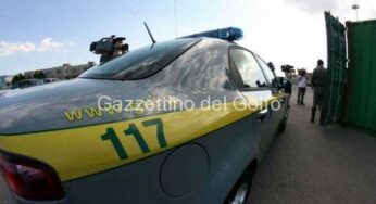 Guardia di Finanza di Latina sequestra 2.250 capi di abbigliamento e accessori contraffatti