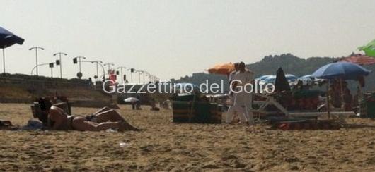 capitaneria gaeta in azione sulla spiaggia