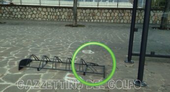 Gaeta, danneggiata auto e arredo urbano