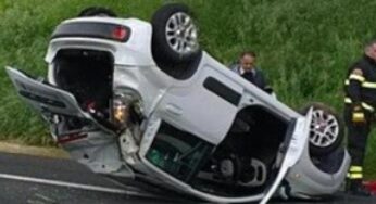 Auto si ribalta sulla Napoli-Roma: tre feriti e traffico in tilt per la Capitale dov’è in palio la Coppa Italia