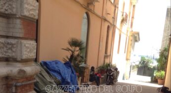 Formia, bivacco in pieno centro