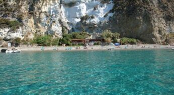 Shock a Ponza, ossa umane in una scarpa rinvenuta sulla spiaggia