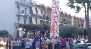 Gaeta, inaugurata la scultura “L’albero della famiglia”
