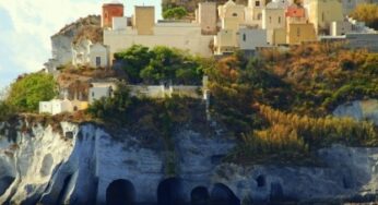 Cimitero di Ponza senza posti, requisiti i loculi