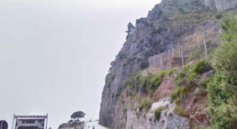 Sperlonga, cede costone roccioso. Rallentamenti sulla statale Flacca