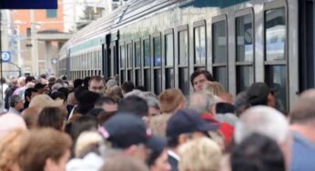Sciopero generale, venerdì da incubo: Aderiscono anche i ferrovieri