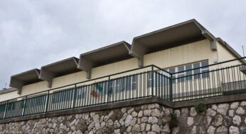 Formia, presunto caso di scabbia al Cicerone. Gli studenti restano fuori dai cancelli