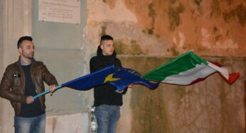 Gaeta, CasaPound depone una corona in memoria delle vittime delle Foibe