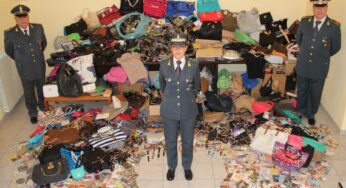 Distrutti 7 mila prodotti illegali sequestrati sulle spiagge del litorale pontino