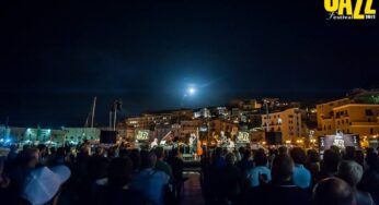 Gaeta, primo agosto 2015: Molo Sanità, secondo appuntamento del #Gaeta #Jazz Festival 2015 Alice Licciardi e il suo straordinario concerto sotto la luna…