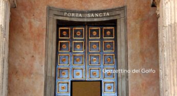 #Gaeta, apertura della Porta Santa presso il #Campanile della #Cattedrale