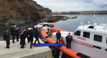Visita di #Renzi a #Ventotene. Omaggio alla tomba di Altiero Spinelli