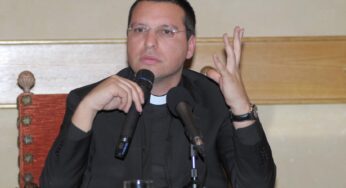 #Formia: Un biliardino e uova di #Pasqua per Don Luigi Merola e la sua “A voce de’ creature”