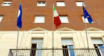 Marco Coainiz: artista gaetano doc, abilmente diverso, espone a Catania selezionato da Vittorio Sgarbi