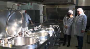 L’Amministrazione di Formia ispeziona il centro cottura, Manzo: “Esito positivo, vigiliamo sulla qualità del servizio”