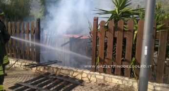 Gaeta: in fiamme il parcheggio di un lido sul litorale di S.Agostino