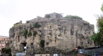 Gaeta: Il Mausoleo Lucio Atratino è fatiscente. Il “Parco Riviera d’Ulisse” è fallito?