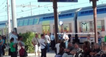 Fiamme sulla Roma-Formia-Napoli: circolazione ferroviaria sospesa