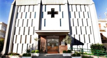 Giubileo della Misericordia a Scauri: L’Arcivescovo apre la Porta Santa 