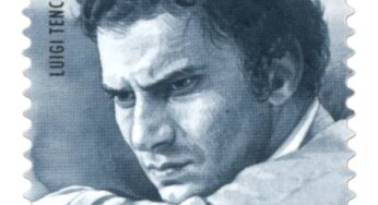 Luigi Tenco, un francobollo ricorda il cantautore