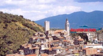 Castelforte/Auto in sosta selvaggia bloccano il traffico. Richiesti interventi decisi alla Polizia Locale