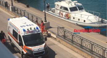 Rimangono bloccati sugli scogli al “Pozzo del Diavolo” dopo la rottura del kayak. Salvati dalla Guardia Costiera