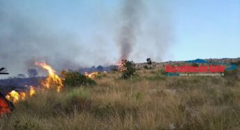Itri sotto assedio per il fuoco. Encomiabile il lavoro dei volontari