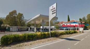 Rapina a mano armata al distributore di benzina