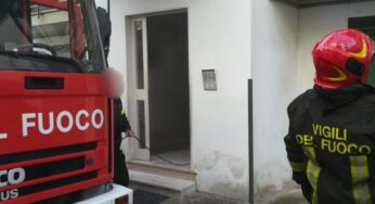 Fiamme in appartamento a Itri: Intervengono i Vigili del Fuoco