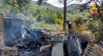 A fuoco deposito a Itri