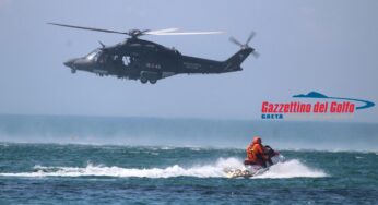 Esercitazione dell’Aeronautica Militare per recupero naufrago a Foce Verde