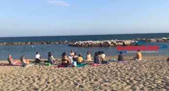 Spiaggia: il paradiso dello yoga