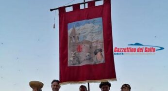 Tra spinte e strattoni, ad Anghiari Gambino vince la corsa più pazza del mondo