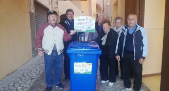 Formia, consegna contenitori per la raccolta degli oli vegetali esausti