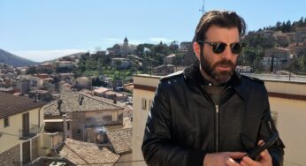 La star di Hollywood Zachary Quinto ieri nel borgo delle sue origini