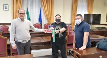 Gaeta, al sindaco le chiavi delle attività commerciali della città (VIDEO)