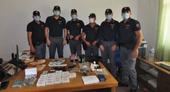 Fermato per un controllo, uomo trovato in possesso di circa 4 chili di droga e 40000 euro in contanti