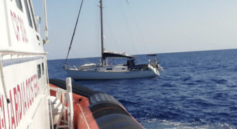 Ponza, imbarcazione in avaria soccorsa dalla Guardia Costiera
