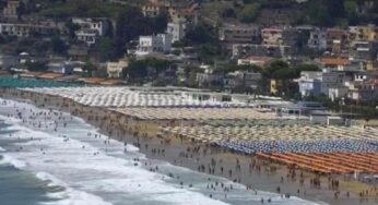 Gaeta, 4 persone tratte in salvo dai bagnini di Serapo
