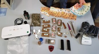 Gli trovano in casa oltre 1 Kg di Hashish, marijuana e materiale esplosivo. Arrestato giovanissimo insospettabile