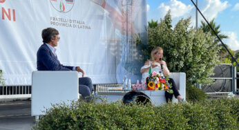 Giorgia Meloni a Latina, bagno di folla per “Io sono Giorgia”