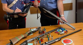 Sottrae fucile e munizioni al padre e si allontana facendo perdere le tracce, arrestato