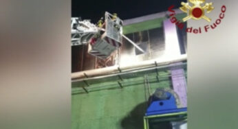 Incendio in un’azienda che produce compostaggio da rifiuti