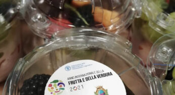 Fondi: “Metti un frutto sotto il banco”, dopo le lezioni di educazione alimentare arriva il concorso