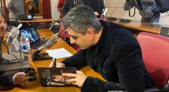 Pino Daniele, presentato il libro“Tutto quello che mi ha dato emozione viene alla luce”