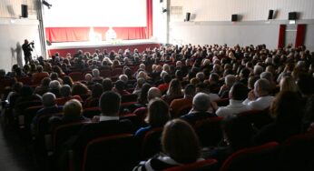 “Come si cambia una città” Mitrano presenta il libro davanti il suo pubblico: sold out all’Ariston di Gaeta