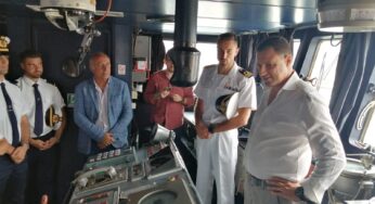 Nave Levanzo approda a Gaeta