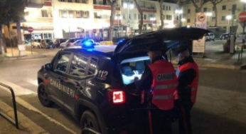 Formia, Carabinieri deferiscono in stato di libertà due cittadini per danneggiamento e violenza privata