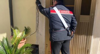 Si attacca all’energia elettrica del vicino, identificato e denunciato