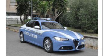Maltrattamenti e violenze ai danni della moglie: disposto il divieto di avvicinamento con braccialetto
